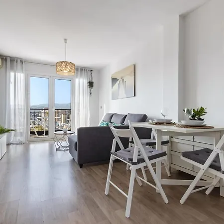 Apartment Europa Sur,playa 500 M,centro 1,9km *